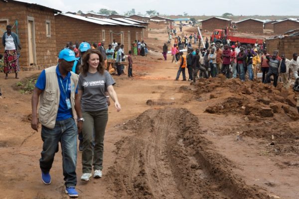 kristin-davis-in-mahama_photo_unhcr_jordi-matas