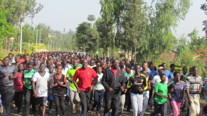 Umunsi wo gutangiza siporo rusange mu karere ka Gatsibo witabiriwe n'abantu batari bake. (Photo/Courtesy)