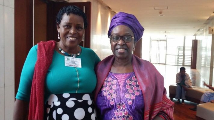 Kanakuze Jeanne d'Arc (Ibumoso)Umuyobozi w'Impuzamiryango Pro-Femmes Tweshamwe na Benitha Diop, Umuyobozi wa Femmes Africa Solidaire (FAS) akaba ari n’intumwa y’umwihariko y’Afurika Yunze Ubumwe (African Union) ushinzwe gukurirana uruhare rw’abagore, umutekano no kubaka amahoro muri Afurika. (Photo/M. Scovia) 