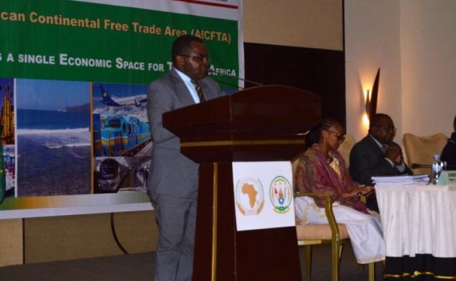 Le ministre Rwandais
