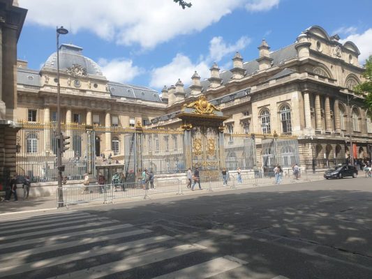 Paris1
