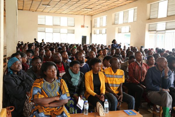 Abanyamuryango bo mu murenge wa Rugera na Shyira bitabiriye ubukangurambaga kuri G.S Vunga_l