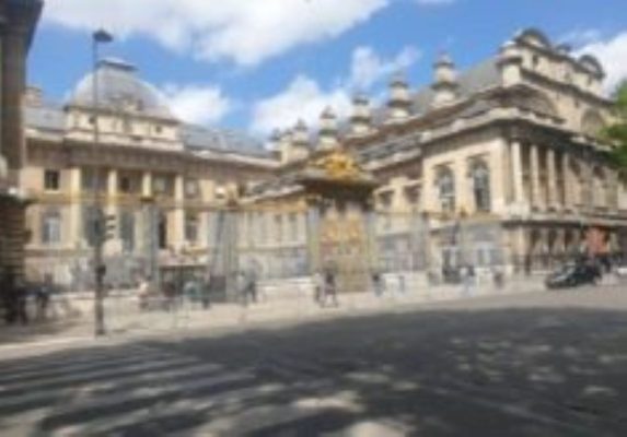 Court Paris